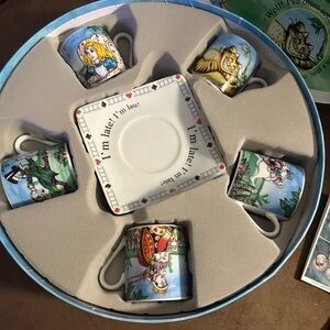 BNIB: Alice in Wonderland's Tea Party Set. 5 Wonderland Cups  and 5 Saucers